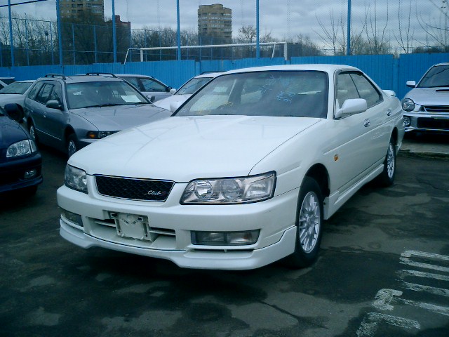 2000 Nissan Laurel Photos