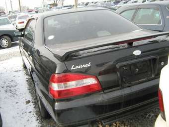 2000 Nissan Laurel Photos