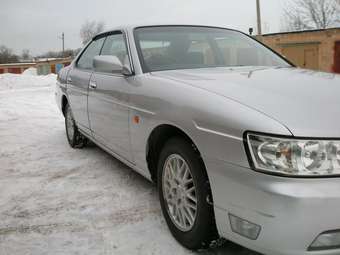 2000 Nissan Laurel Photos