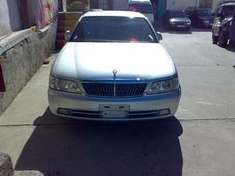 2000 Nissan Laurel Photos