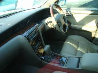 2000 Nissan Laurel Photos