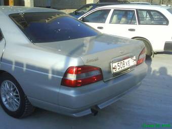 2000 Nissan Laurel Pictures