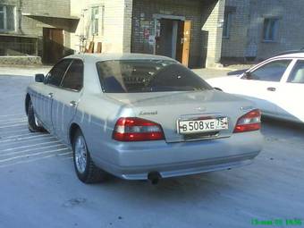2000 Nissan Laurel Pics