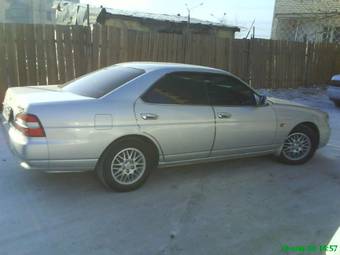 2000 Nissan Laurel Photos