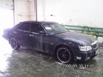 2000 Nissan Laurel Pictures