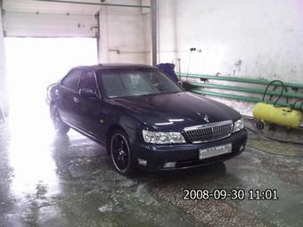 2000 Nissan Laurel Pictures