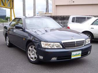 2000 Nissan Laurel Pictures