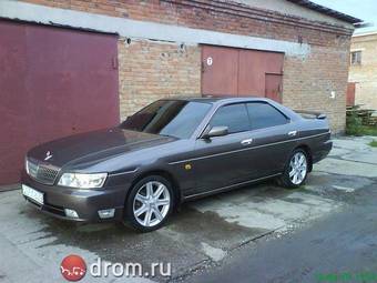 2000 Nissan Laurel Photos