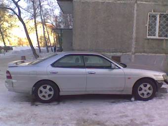 2000 Nissan Laurel Images