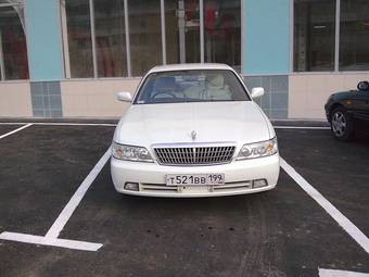 2000 Nissan Laurel Pictures