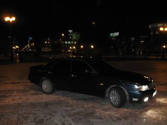 2000 Nissan Laurel Photos