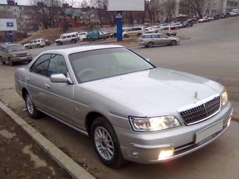 2000 Nissan Laurel Pics