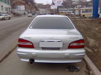 2000 Nissan Laurel Pictures
