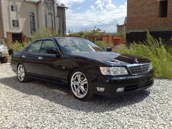 2000 Nissan Laurel Pictures