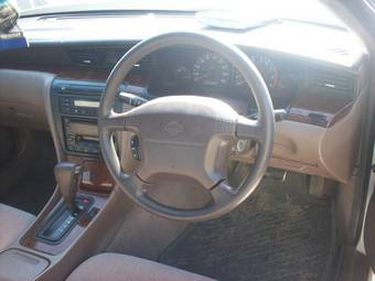 2000 Nissan Laurel Photos