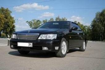 2000 Nissan Laurel Pictures