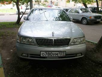 2000 Nissan Laurel Photos
