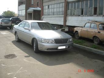 2000 Nissan Laurel Pictures