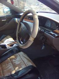 2000 Nissan Laurel Pictures