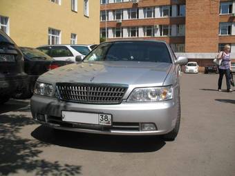2000 Nissan Laurel Pictures