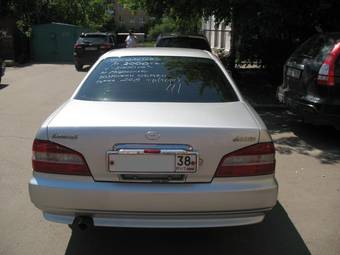 2000 Nissan Laurel Pics