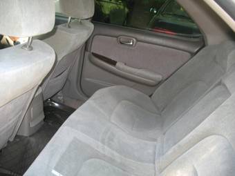 2000 Nissan Laurel Photos