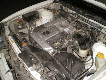 2000 Nissan Laurel Photos