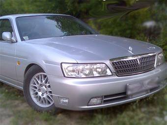 2000 Nissan Laurel Photos