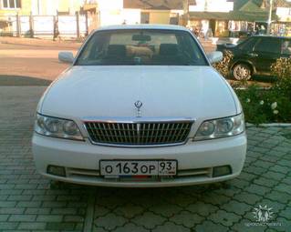 2000 Nissan Laurel Images