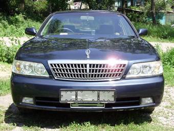 2000 Nissan Laurel Photos