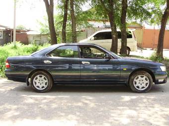 2000 Nissan Laurel Photos