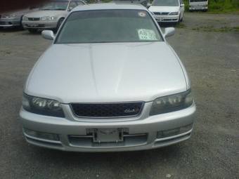 2000 Nissan Laurel Pictures