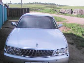 2000 Nissan Laurel Pictures