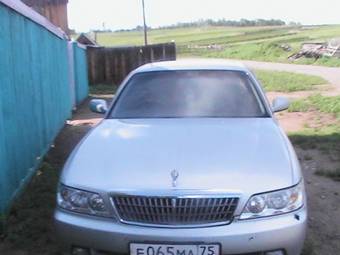 2000 Nissan Laurel Pictures
