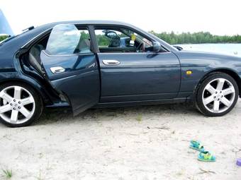 2000 Nissan Laurel Photos