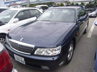 2000 Nissan Laurel Images