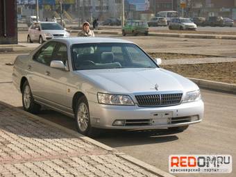 2000 Nissan Laurel Pictures