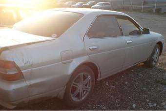 2000 Nissan Laurel Photos