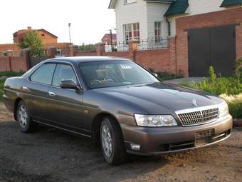 2000 Nissan Laurel Photos