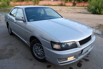 2000 Nissan Laurel Photos