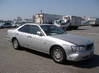 2001 Nissan Laurel