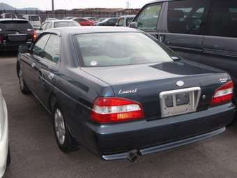 2001 Nissan Laurel Pictures