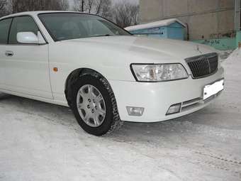 2001 Nissan Laurel Pictures