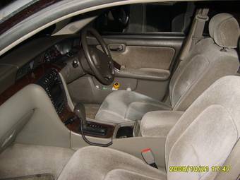 2001 Nissan Laurel Pictures