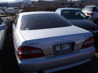 2001 Nissan Laurel Photos