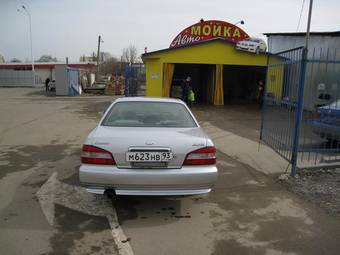2001 Nissan Laurel Pictures