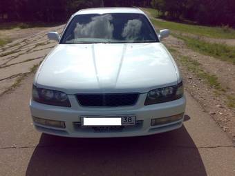2001 Nissan Laurel Pics
