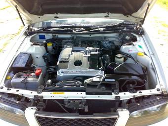 2001 Nissan Laurel Pictures