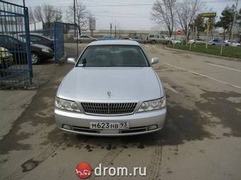 2001 Nissan Laurel Pictures