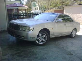 2001 Nissan Laurel Photos